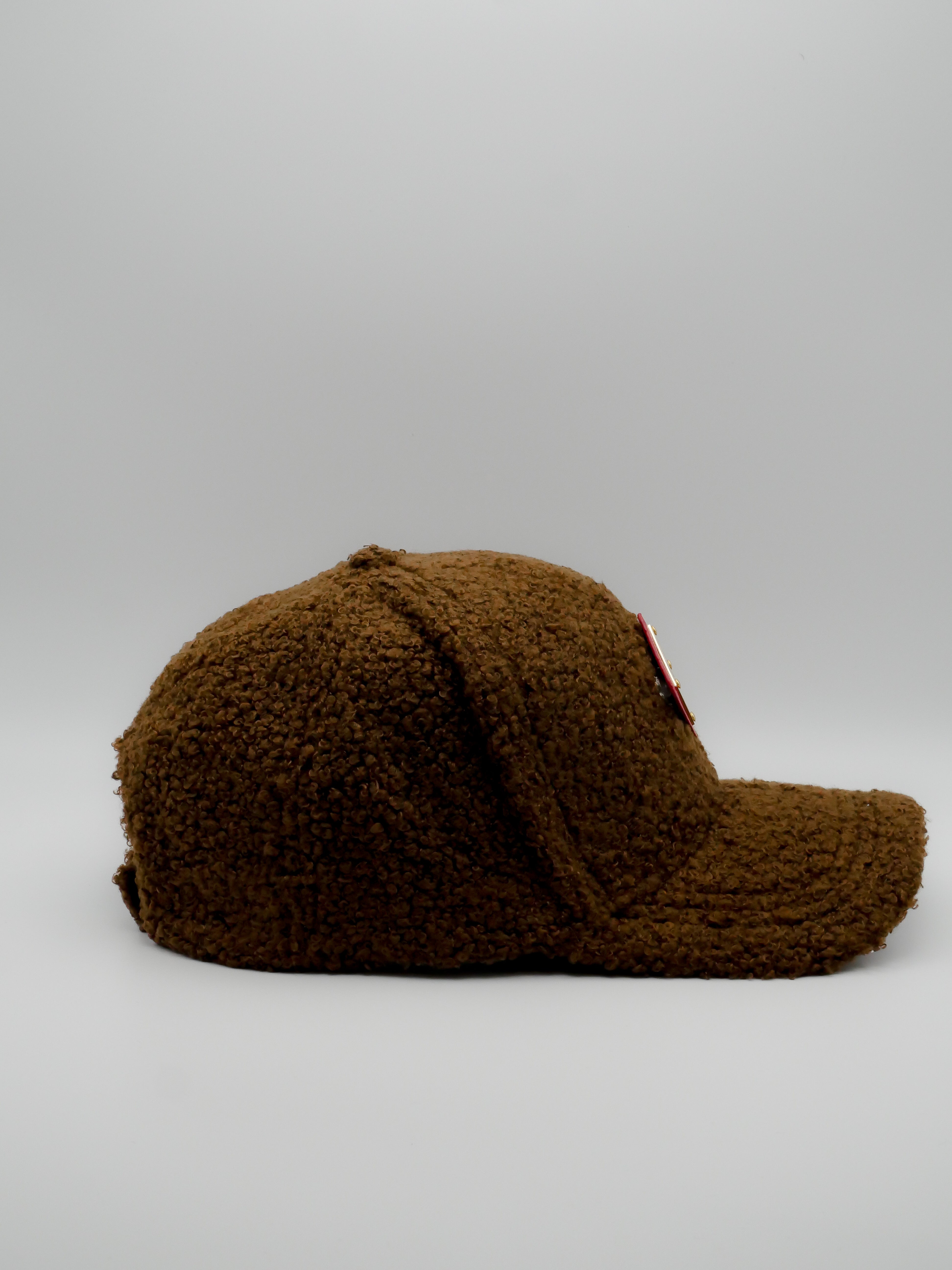 Marron Rouge Hat