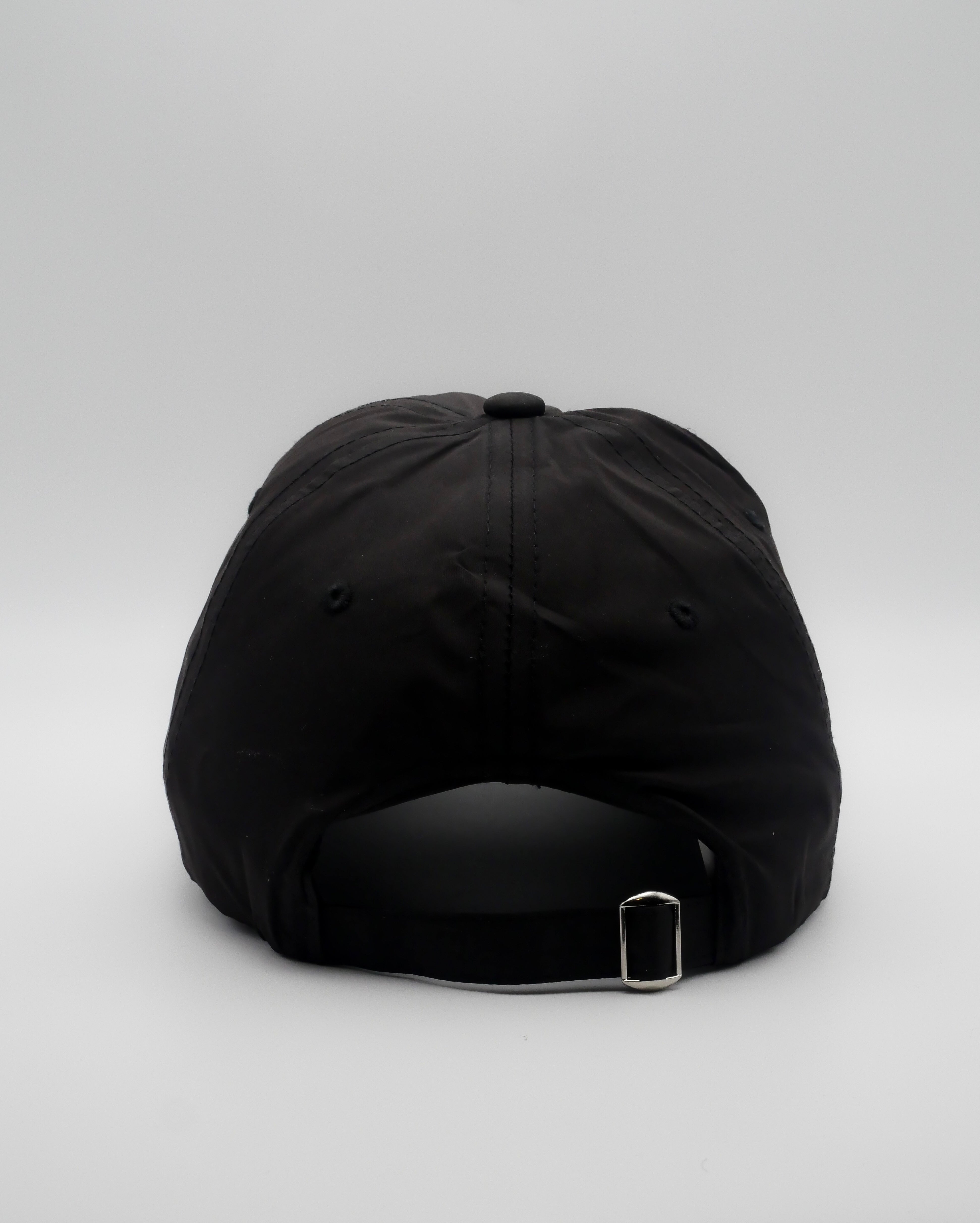 Noir Écarlate Hat