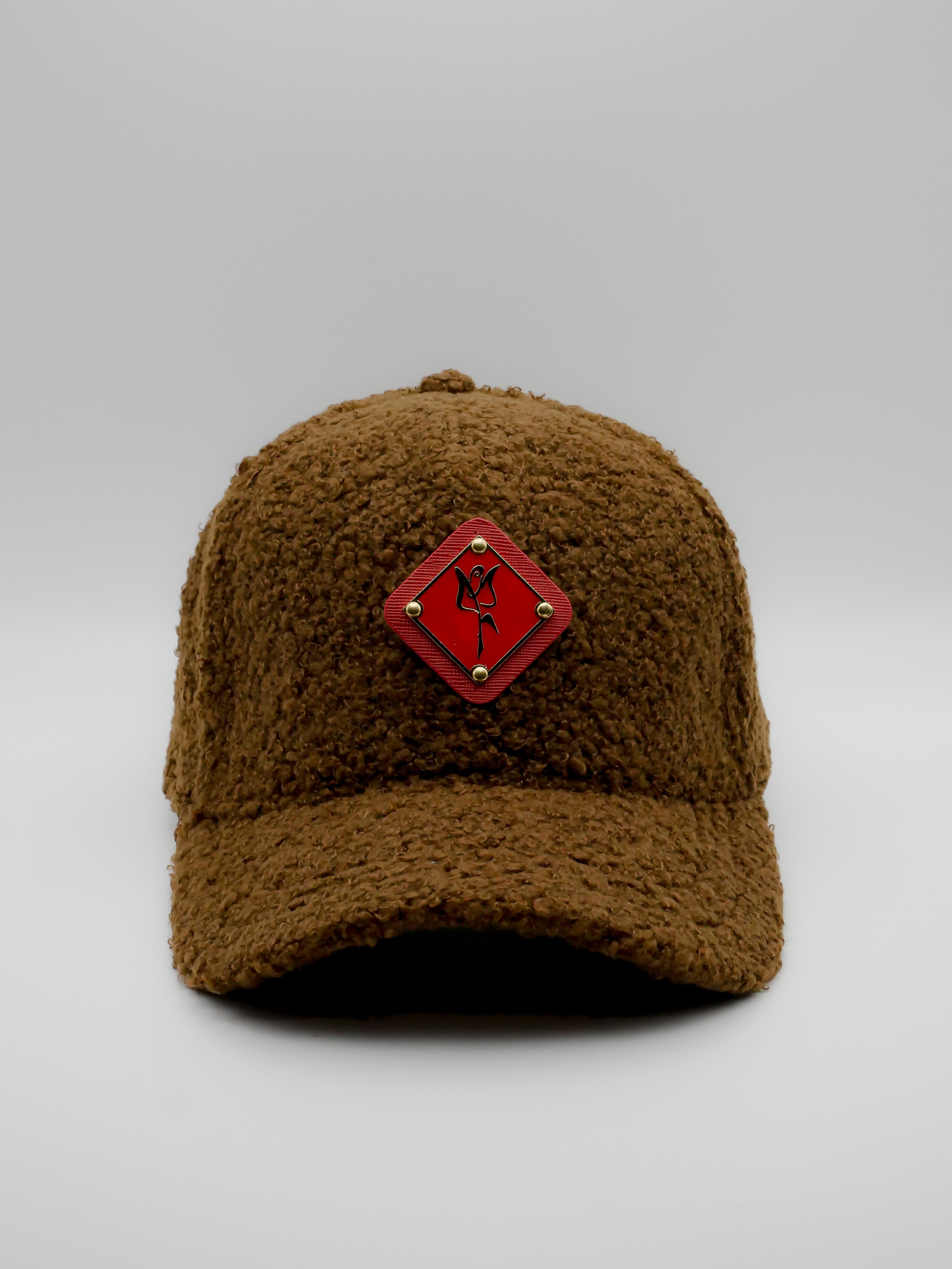 Marron Rouge Hat