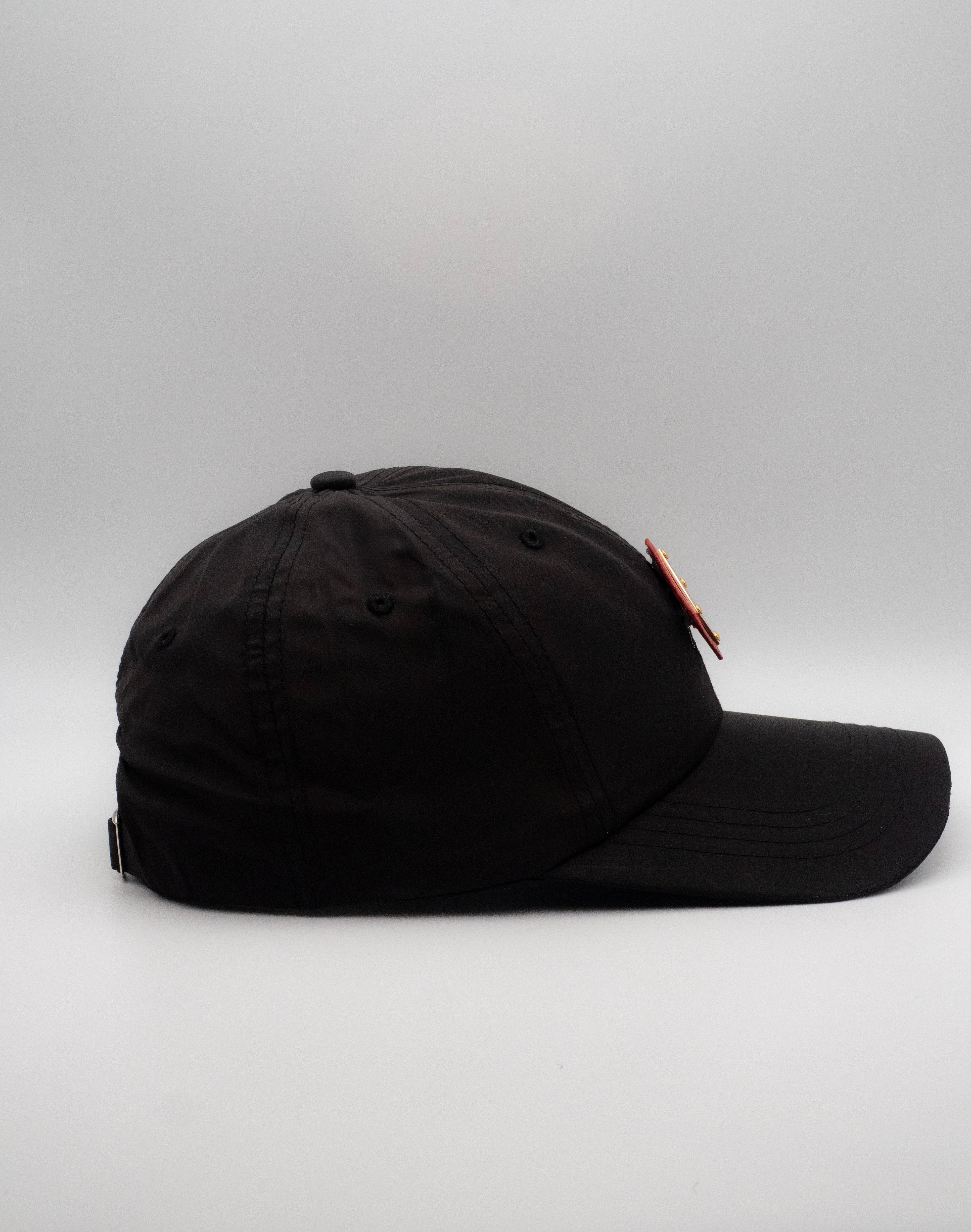 Noir Écarlate Hat